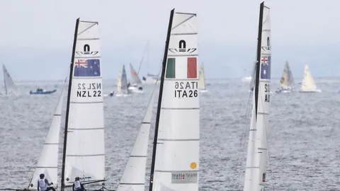 阿圭罗战队力克纳达尔战队，夺得板式网球赛桂冠