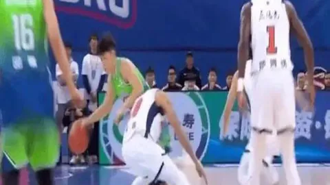 2025年度世界足球百大经典瞬间：杜兰献上震撼世界波